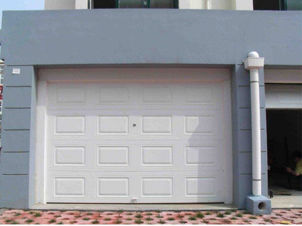 做好車庫門的維護(hù)，提高利用率